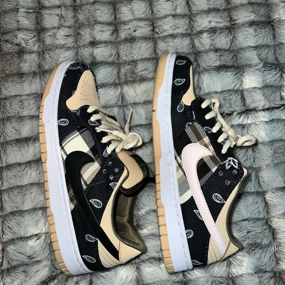 Worn twice venmo or paypal only contact me if you’d like to purchase 4849994285 - Picture 2 of 5